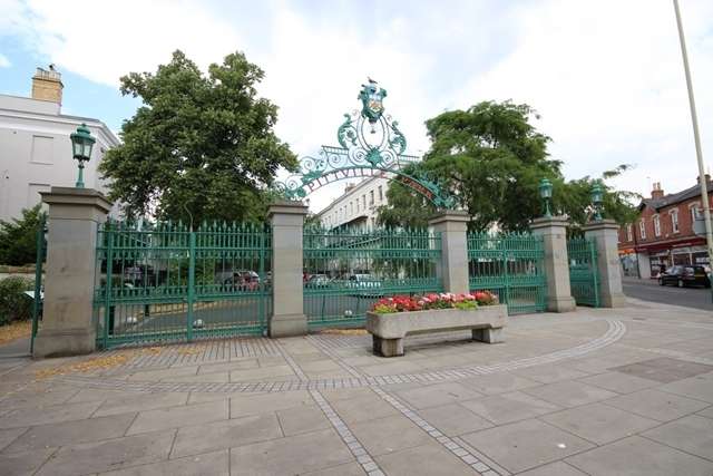 1 Bedroom Studio Flat To Rent In 1 Pitville Lawn, Cheltenham, GL52