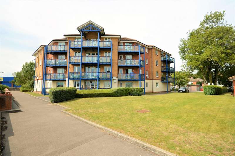 2 Bedroom Flat For Sale In Quayside Road, Southampton, SO18