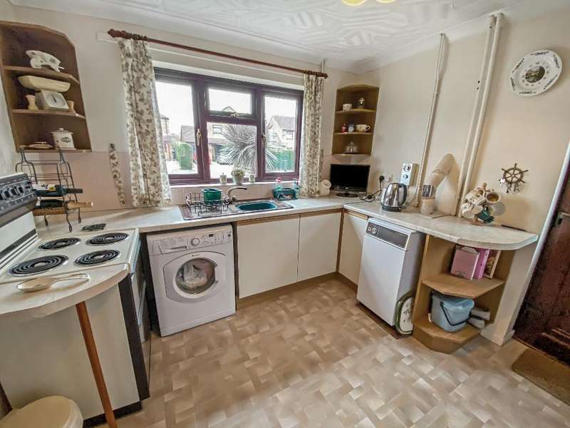 3 Bedroom Detached House For Sale In Springfield Road, Walpole St