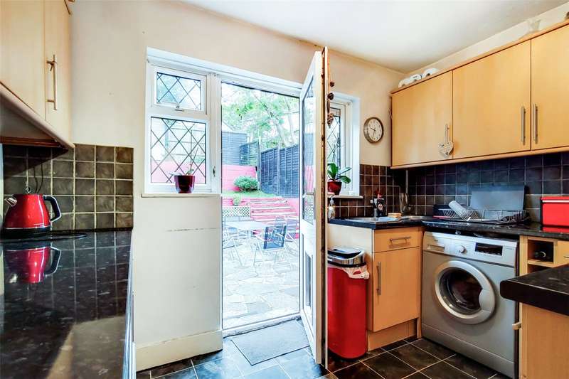3 Bedroom End Of Terrace House For Sale In Victoria Road, Chislehurst, BR7