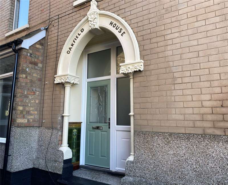 4 Bedroom House For Sale In Clee Road, Cleethorpes, DN35