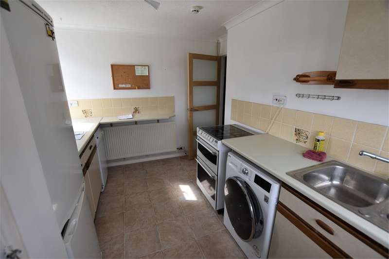 Flat To Rent In French Close, Nailsea, North Somerset, BS48