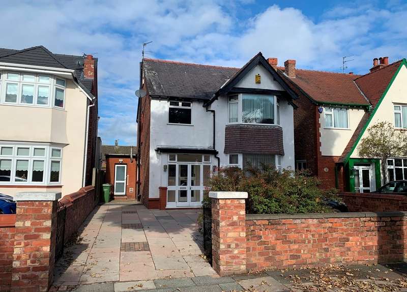 3 Bedroom Detached House For Sale In Liverpool Road, Ainsdale