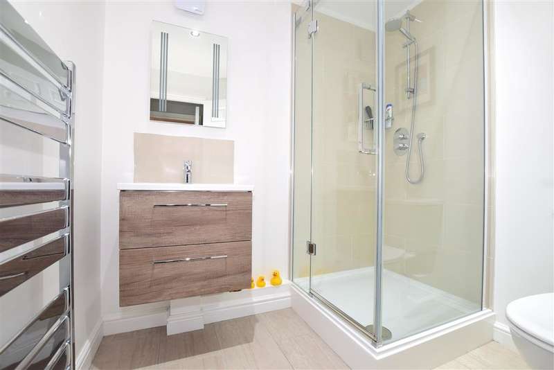 5 Bedroom Detached House For Sale In Church Road, , Paddock Wood