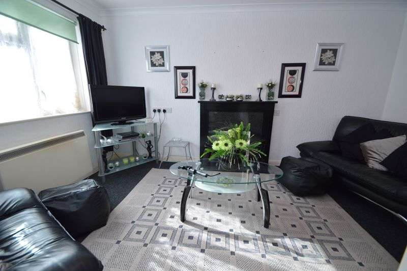 2 Bedroom Property For Sale In East Cowes, PO32