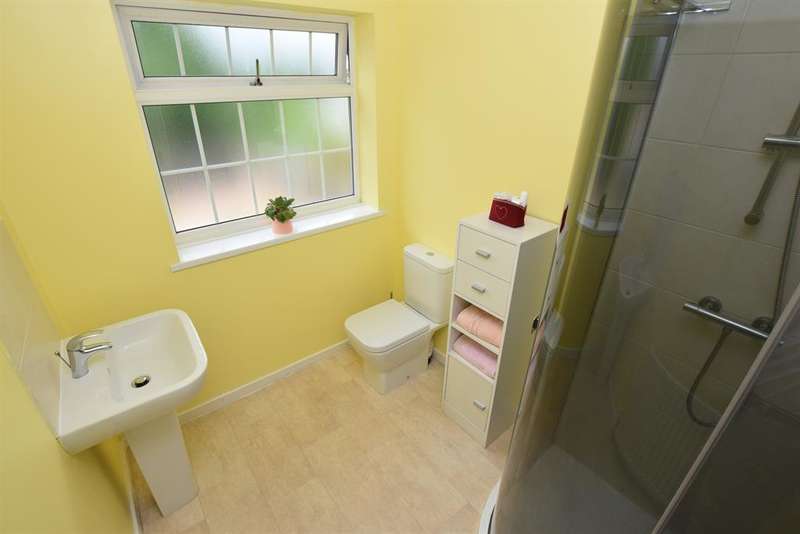 4 Bedroom Detached House For Sale In Rowood Drive, Solihull, B92