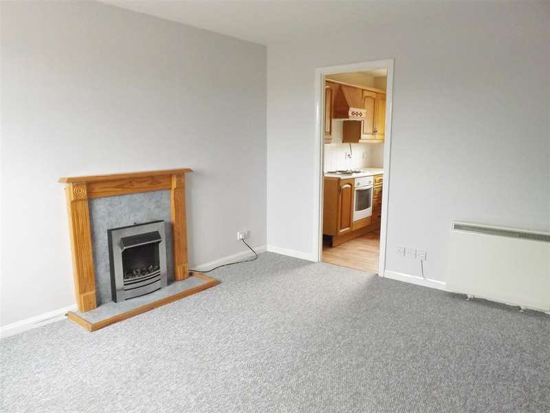 2 Bedroom Flat To Rent In Dovehill, Alloa, FK10