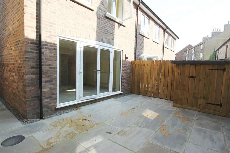 3 Bedroom End Of Terrace House To Rent In Vine Street, Norton, Malton