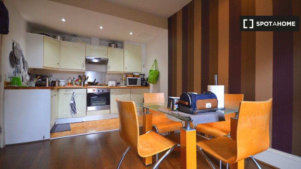 1 Bedroom Flat To Rent In Henriques St, E1
