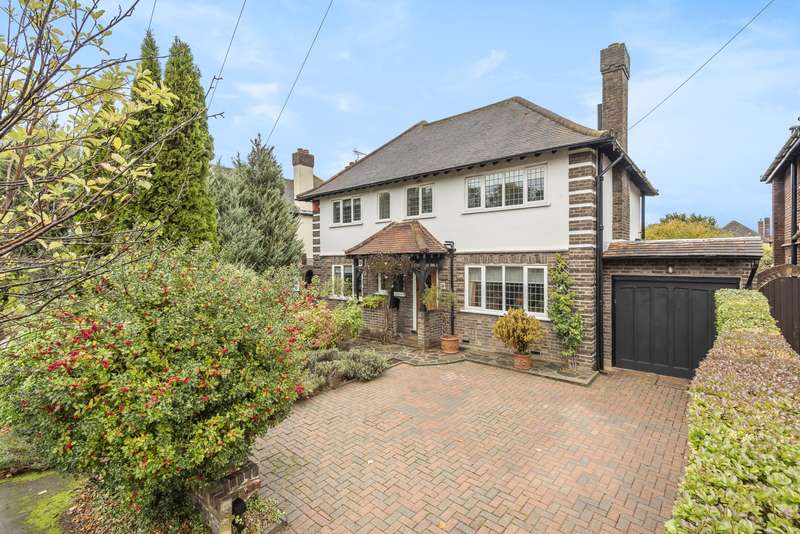 4 Bedroom Detached House For Sale In Hillcrest Gardens, Esher, KT10