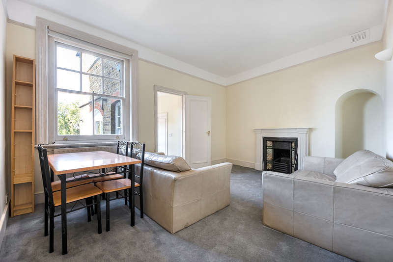 2 Bedroom Flat To Rent In Wandsworth Road, Battersea, London SW8