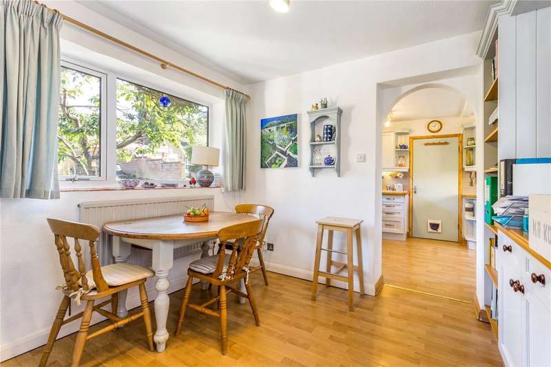 5 Bedroom Detached House For Sale In Whiteway, Mollington, Banbury