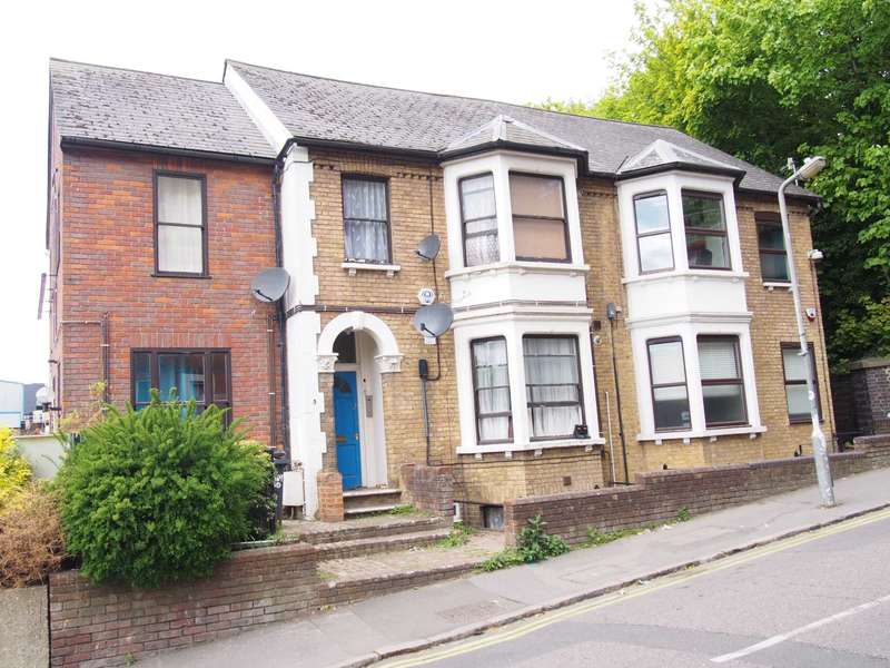 1 Bedroom Studio Flat To Rent In Priory Road, High Wycombe, HP13