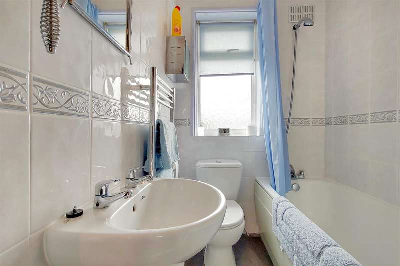 3 Bedroom House For Sale In Keynsham Road, Morden, SM4