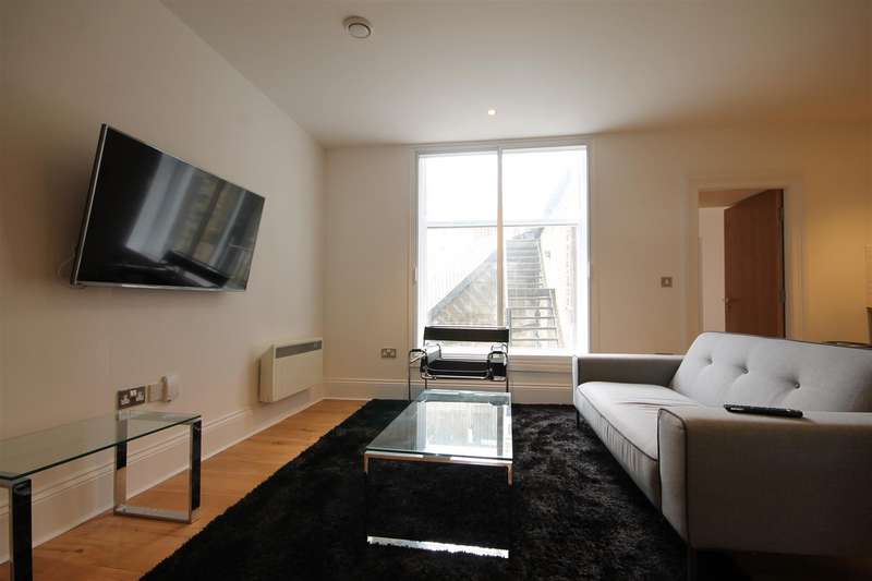 3 Bedroom Apartment To Rent In Chaucer Building, City Centre, NE1