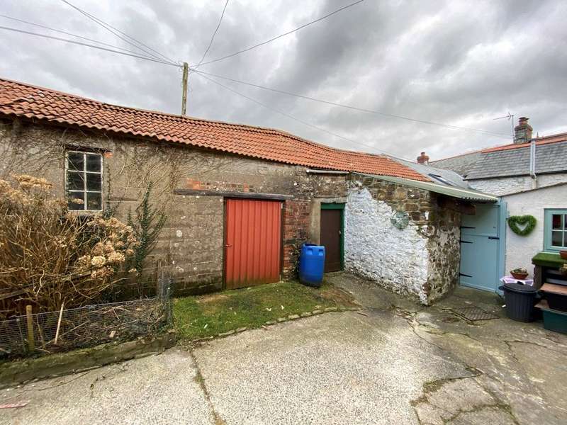 House For Sale In Higher Terrace, Bradworthy, Holsworthy, Devon, EX22