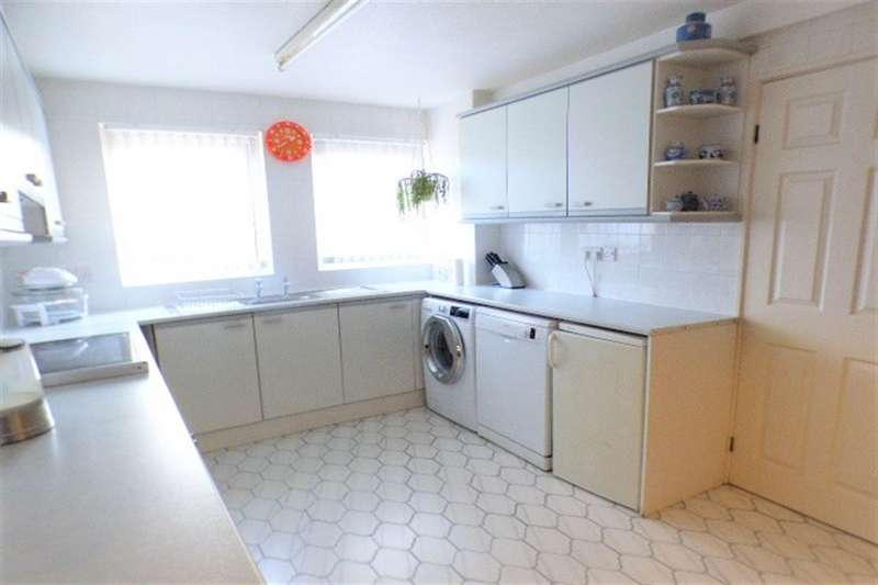 3 Bedroom Mews House For Sale In Camborne Close, Brookvale, Runcorn, WA7