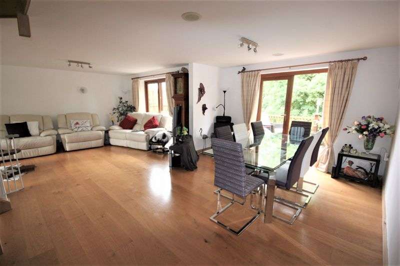5 Bedroom Property For Sale In Mill Lane, Brockworth, Gloucester, GL3