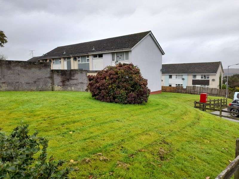 Houses for sale & to rent in PL31 1QG, Westheath Road, Bodmin St Marys