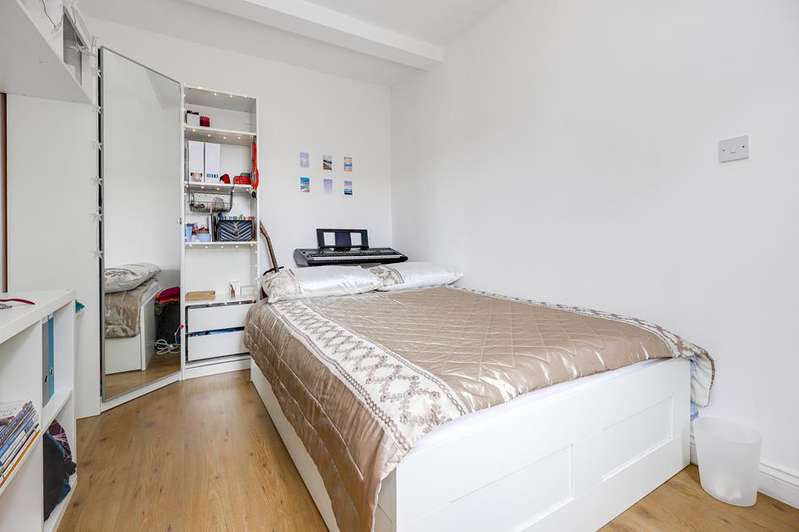 3 Bedrooms Browse Houses  Townhomes For Sale Near You In