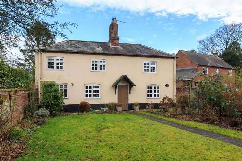 3 Bedroom Detached For Sale In South Green, Mattishall, NR20