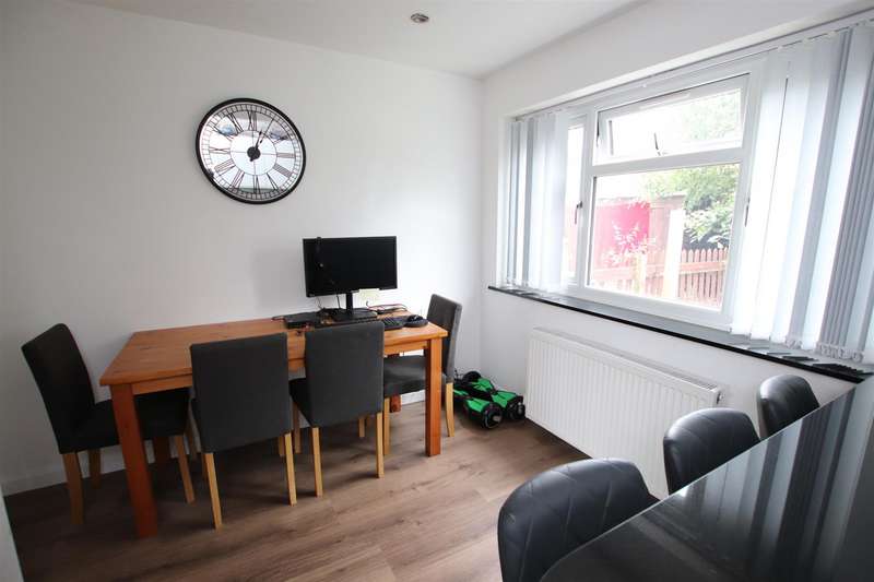 3 Bedroom Semi Detached House For Sale In Thirlmere Gardens, Bradford, BD2