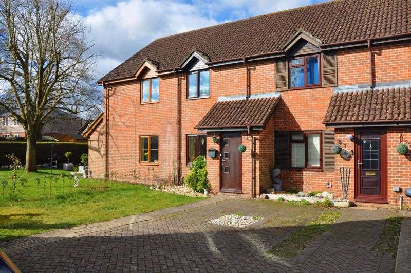 Houses for sale & to rent in SP10 4AR, Foxcotte Road, Charlton Andover