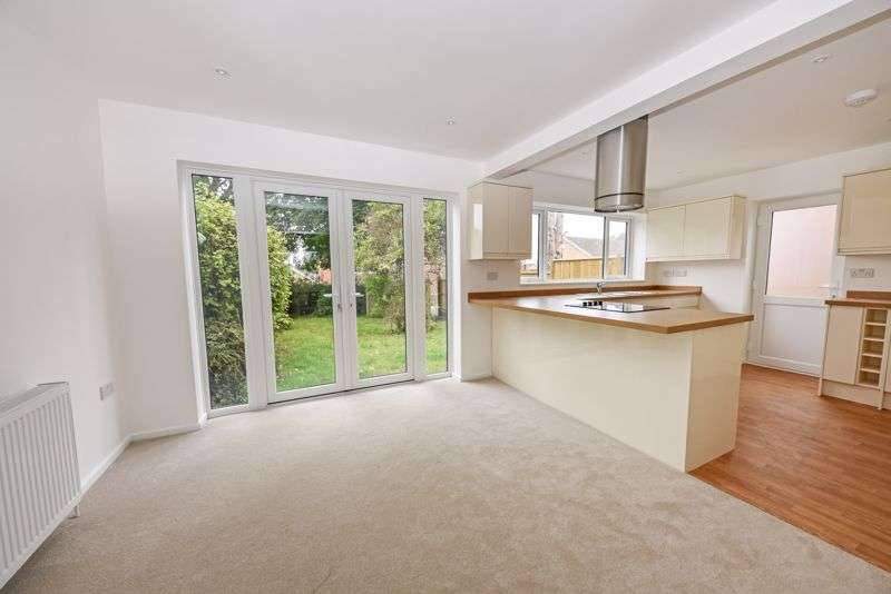 4 Bedroom Home For Sale In Stakes Road, Waterlooville, PO7