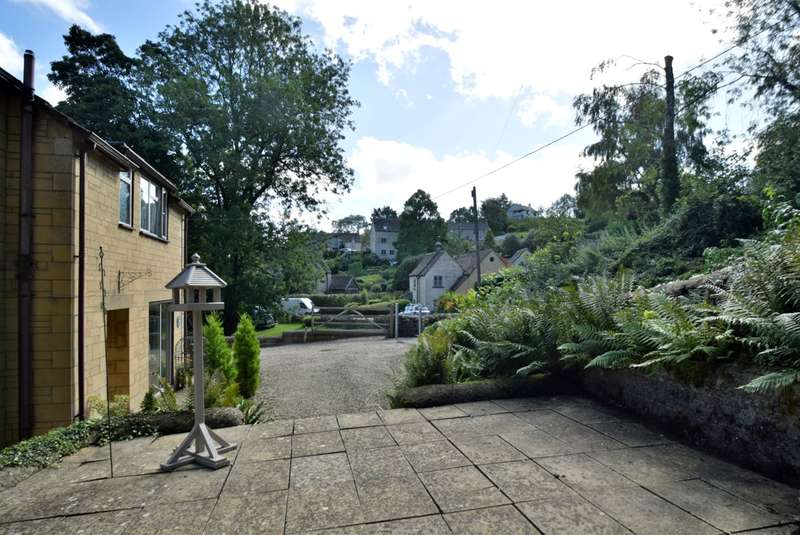4 Bedroom Detached House For Sale In Point Road, Avening, Tetbury, GL8