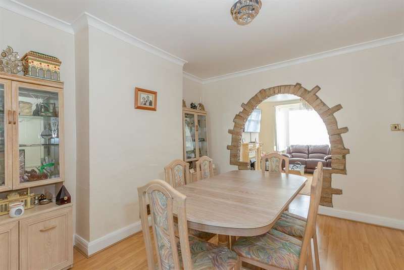 3 Bedroom Semi Detached House For Sale In Warner Avenue, Cheam, North