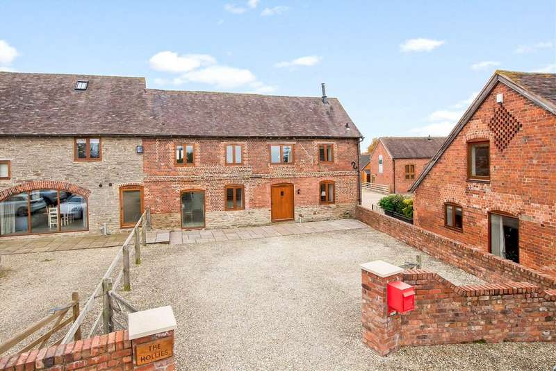 2 Bedroom Barn Conversion Character Property For Sale In The Hollies, 4