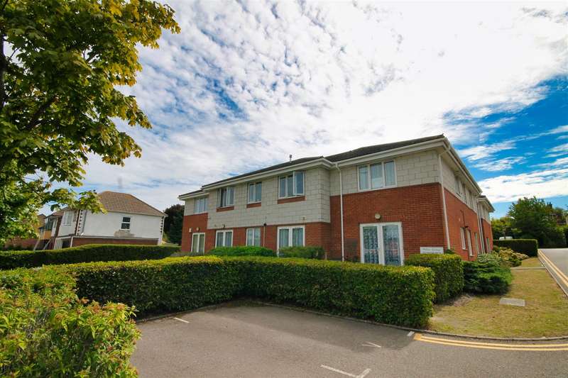 2 Bedroom Apartment For Sale In Oakdale Road, Poole, BH15