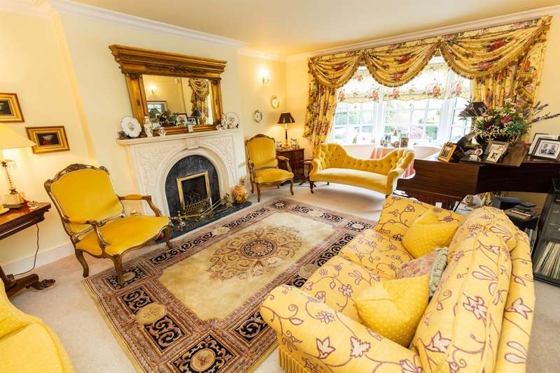 4 Bedroom Detached Property For Sale In Penyturnpike Road, Dinas