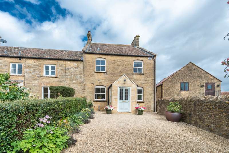 3 Bedroom SemiDetached House For Sale In Middle Leaze Drove, Ash