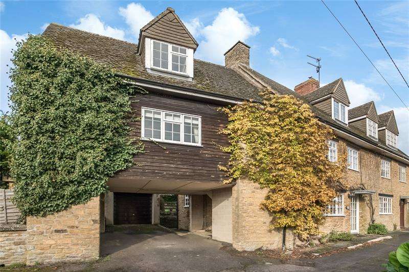 3 Bedroom End Of Terrace House For Sale In Church End, Croughton