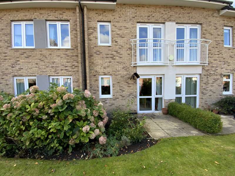 1 Bedroom Retirement Property Under Offer In Vale Road, Woolton