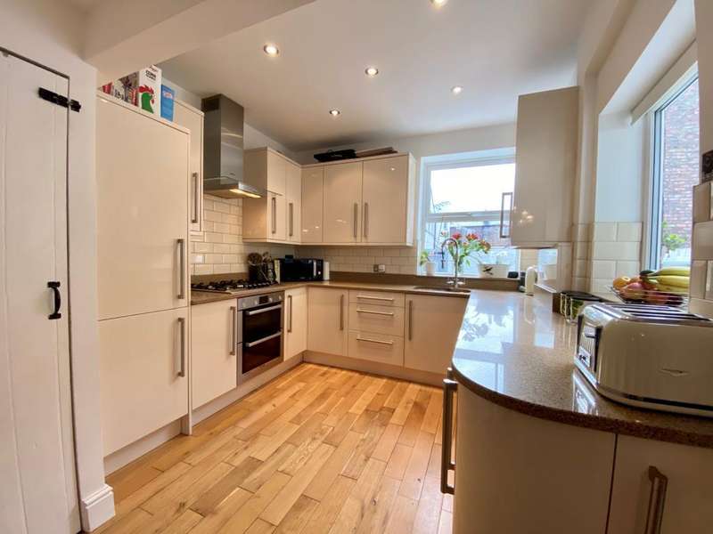 3 Bedroom Terraced House For Sale In Bath Street, Altrincham, WA14