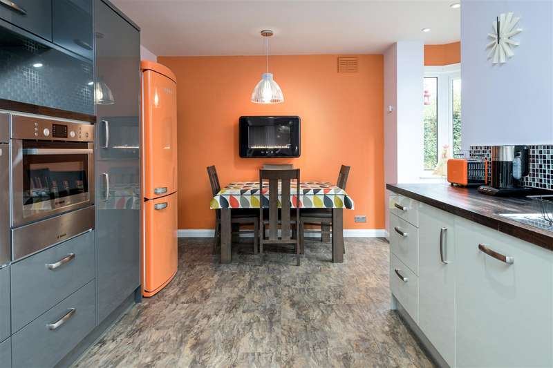 4 Bedroom Detached House For Sale In Boston Road, Horncastle, LN9