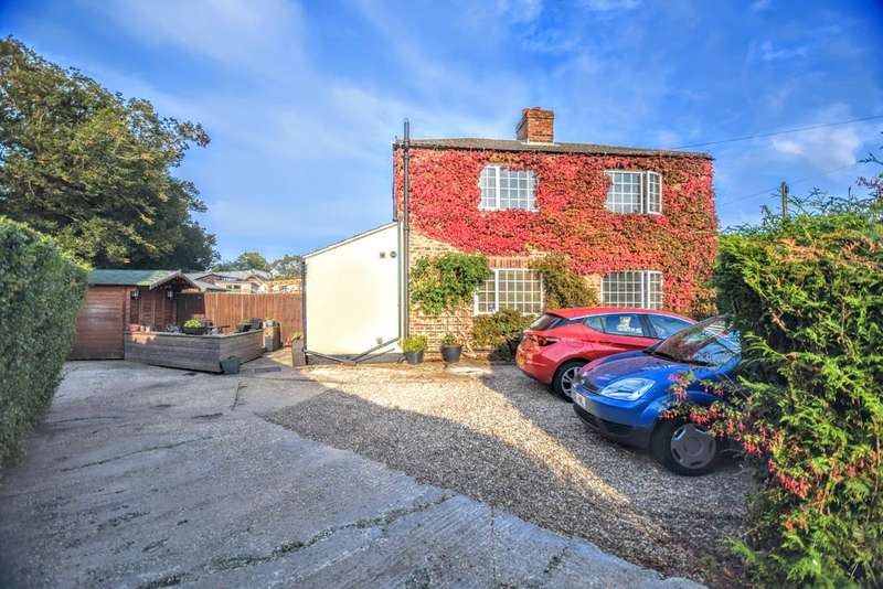 2 Bedroom House For Sale In Station Road, Legbourne, LN11