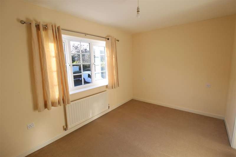 2 Bedroom Town House To Rent In Derbyshire Drive, Castle Donington