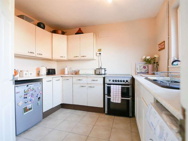 3 Bedroom Terraced House For Sale In Lisburn Road, Bristol, BS4
