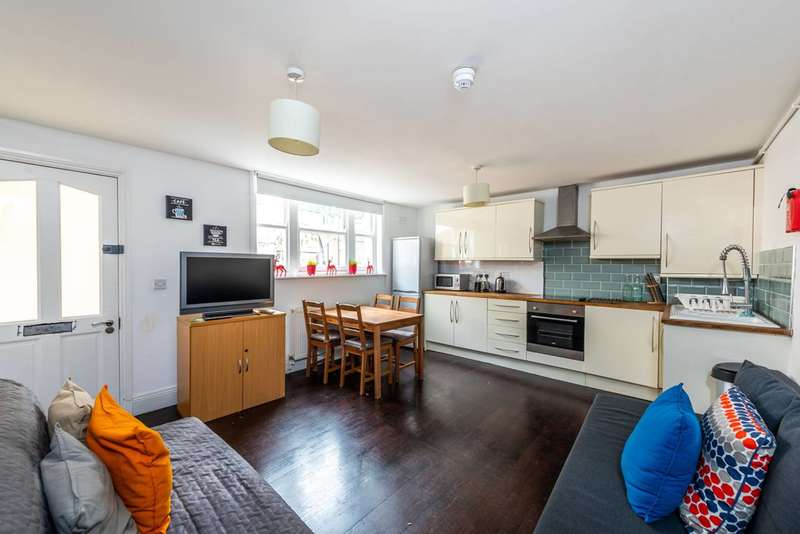 2 Bedroom Flat To Rent In Sutherland Street, Pimlico, SW1V