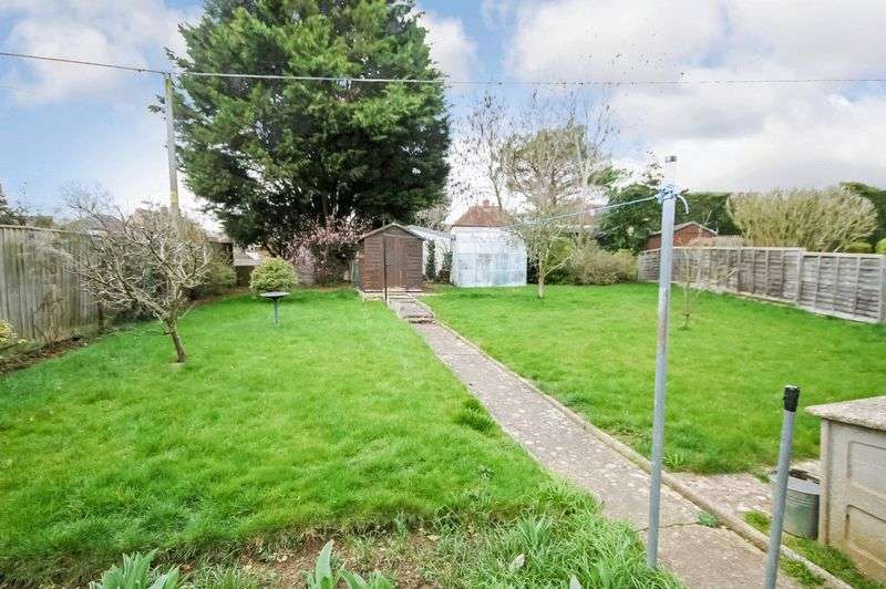 2 Bedroom Bungalow For Sale In Aysgarth Road Yarnton OX5