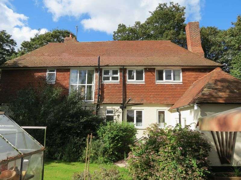 5 Bedroom Property For Sale In Gosberton Risegate, PE11