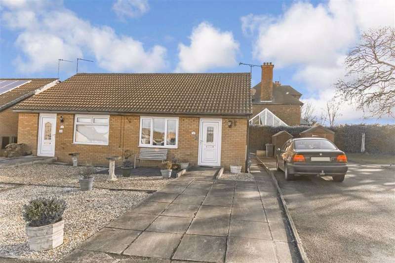 2 Bedroom Semi Detached Bungalow For Sale In Howdale Road, Hull, HU8