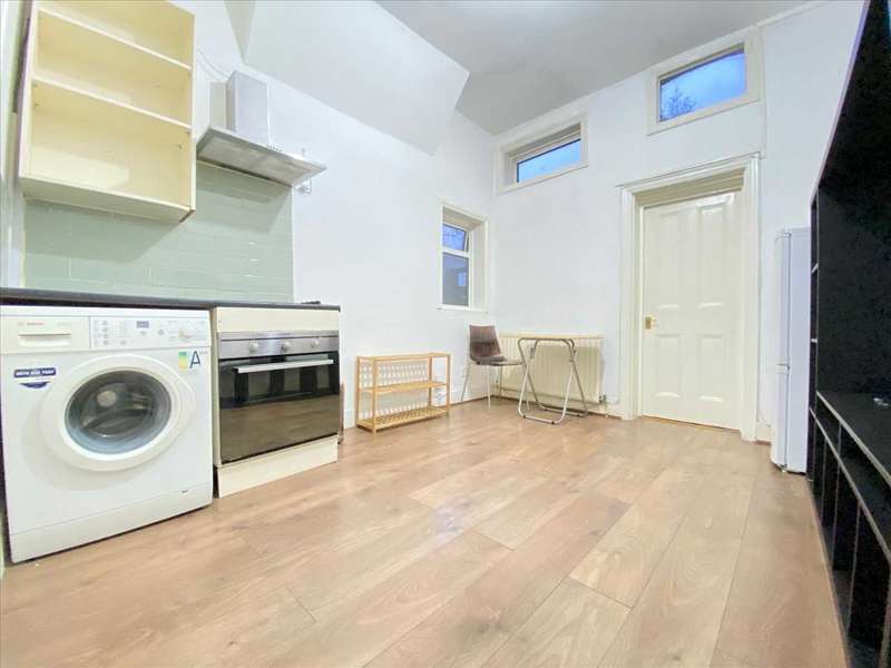 1 Bedroom Studio Flat To Rent In Craven Avenue, Ealing, W5