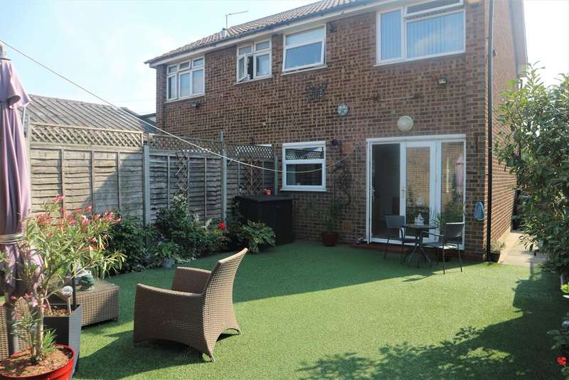 2 Bedroom SemiDetached House For Sale In Blackfen Road, Blackfen
