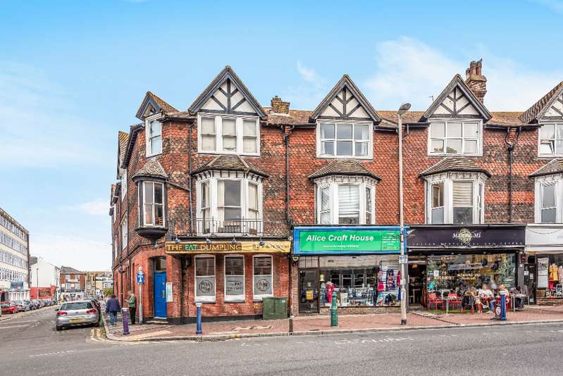 1 Bedroom Flat For Sale In Grove Road, Eastbourne, BN21