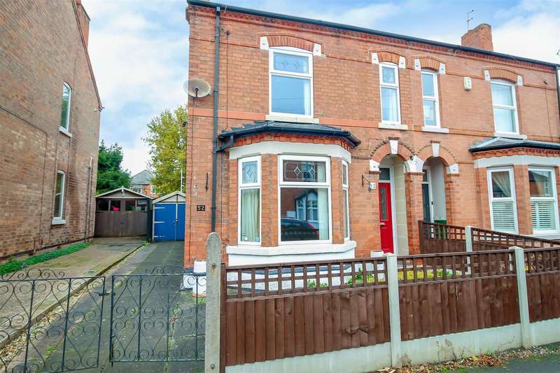 3 Bedroom SemiDetached House For Sale In Park Street, Beeston
