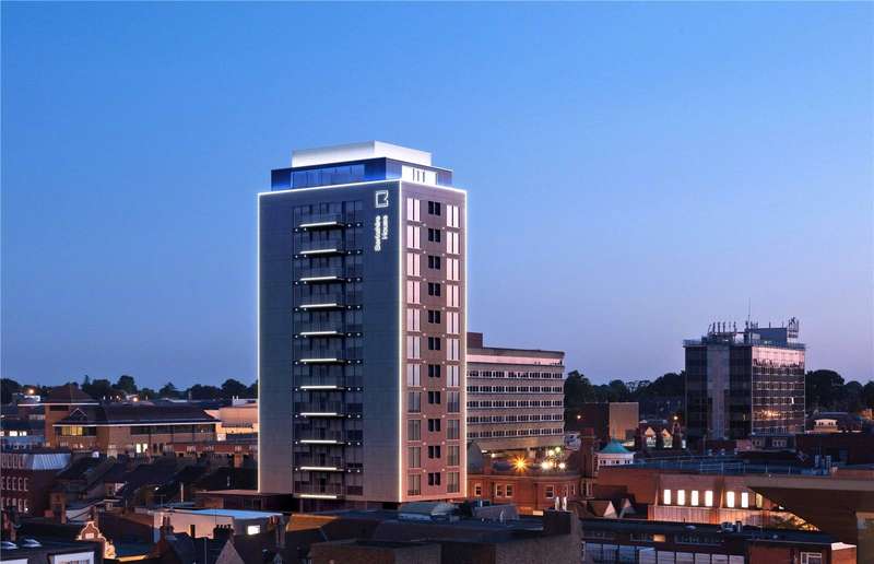 1 Bedroom Apartment To Rent In Queen Street, Maidenhead, Berkshire, SL6